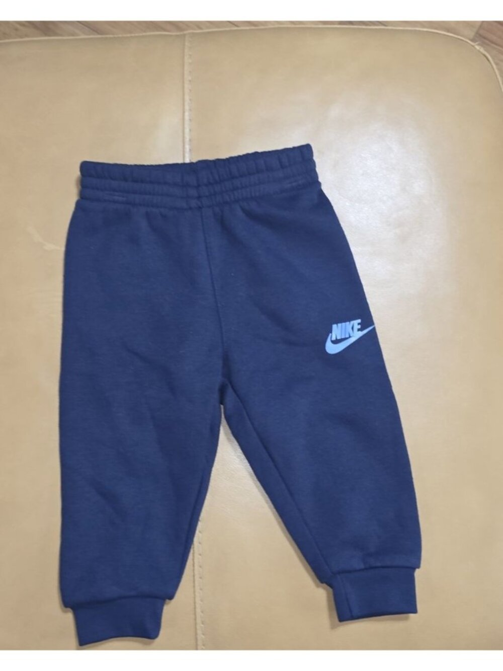 Nike 2 Piece Pants and Long Sleeve Outfit Toddler 12mos - Picture 5 of 6